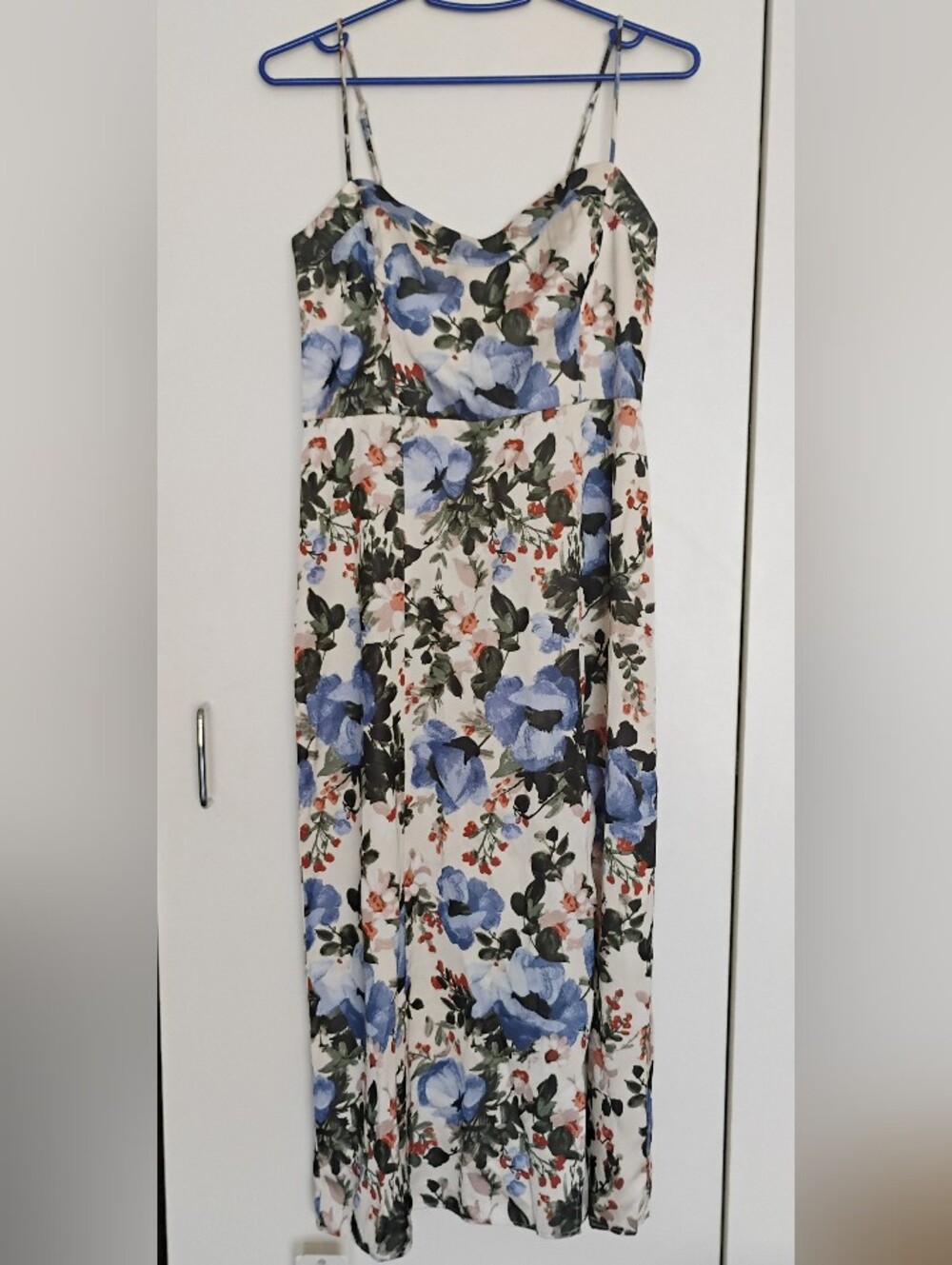 Abercrombie & Fitch Blue and Cream Floral Spaghetti-Strap Maxi Dress
